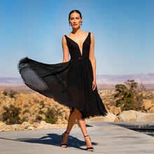 Load image into Gallery viewer, VICTORIA