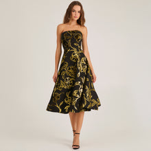 Load image into Gallery viewer, VIVI
