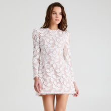 Charger l'image dans la galerie, CHRISTÉ
