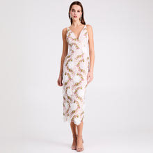 Load image into Gallery viewer, NORAH
