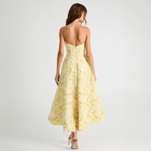 Load image into Gallery viewer, VIVIAN
