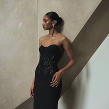 Load and play video in Gallery viewer, STELLA
