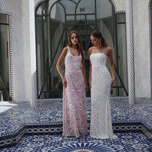 Charger et lire la vidéo dans la visionneuse de la Galerie, HELEN
